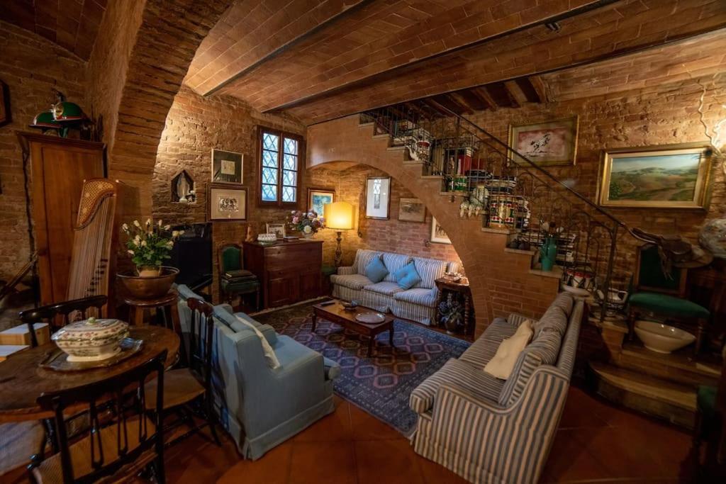 Casa Lazzaro Al Centro Di Siena Villa Kültér fotó