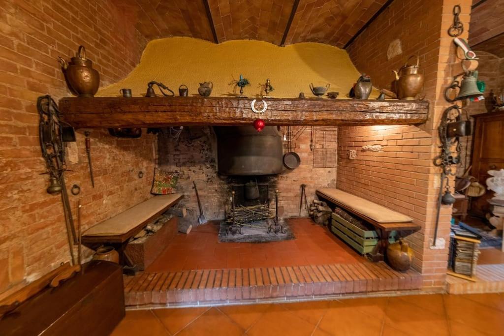 Casa Lazzaro Al Centro Di Siena Villa Kültér fotó