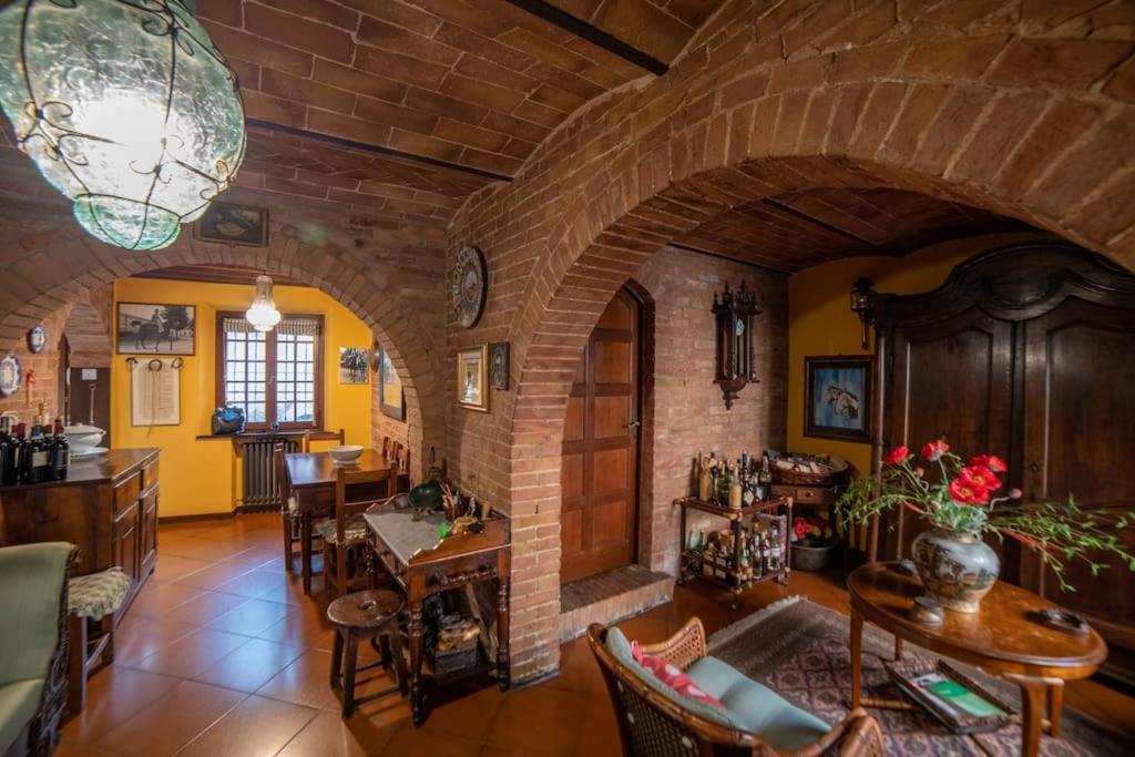 Casa Lazzaro Al Centro Di Siena Villa Kültér fotó