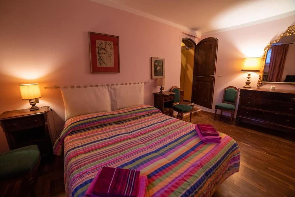 Casa Lazzaro Al Centro Di Siena Villa Kültér fotó
