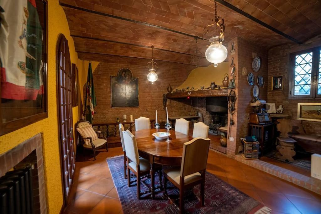 Casa Lazzaro Al Centro Di Siena Villa Kültér fotó
