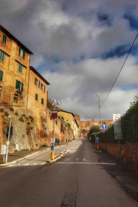 Casa Lazzaro Al Centro Di Siena Villa Kültér fotó